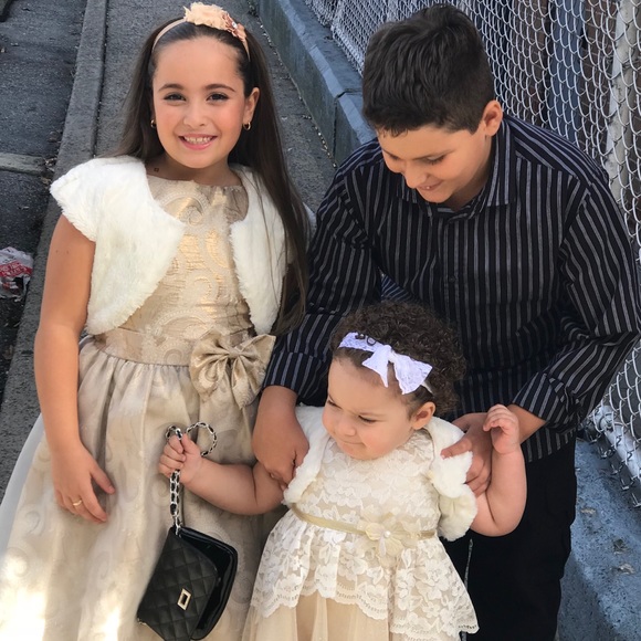 Meet your Posher, Fatmire - Picture 1 of 1